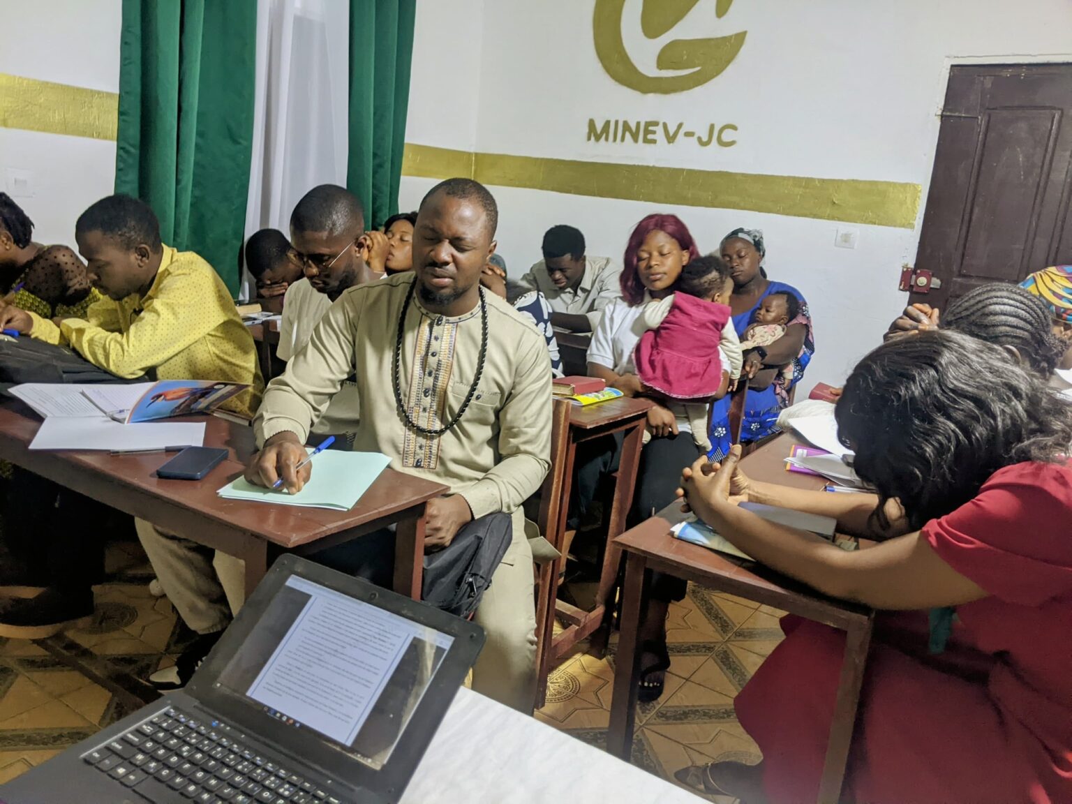 ECOLE DE LA BIBLE (2).jpg